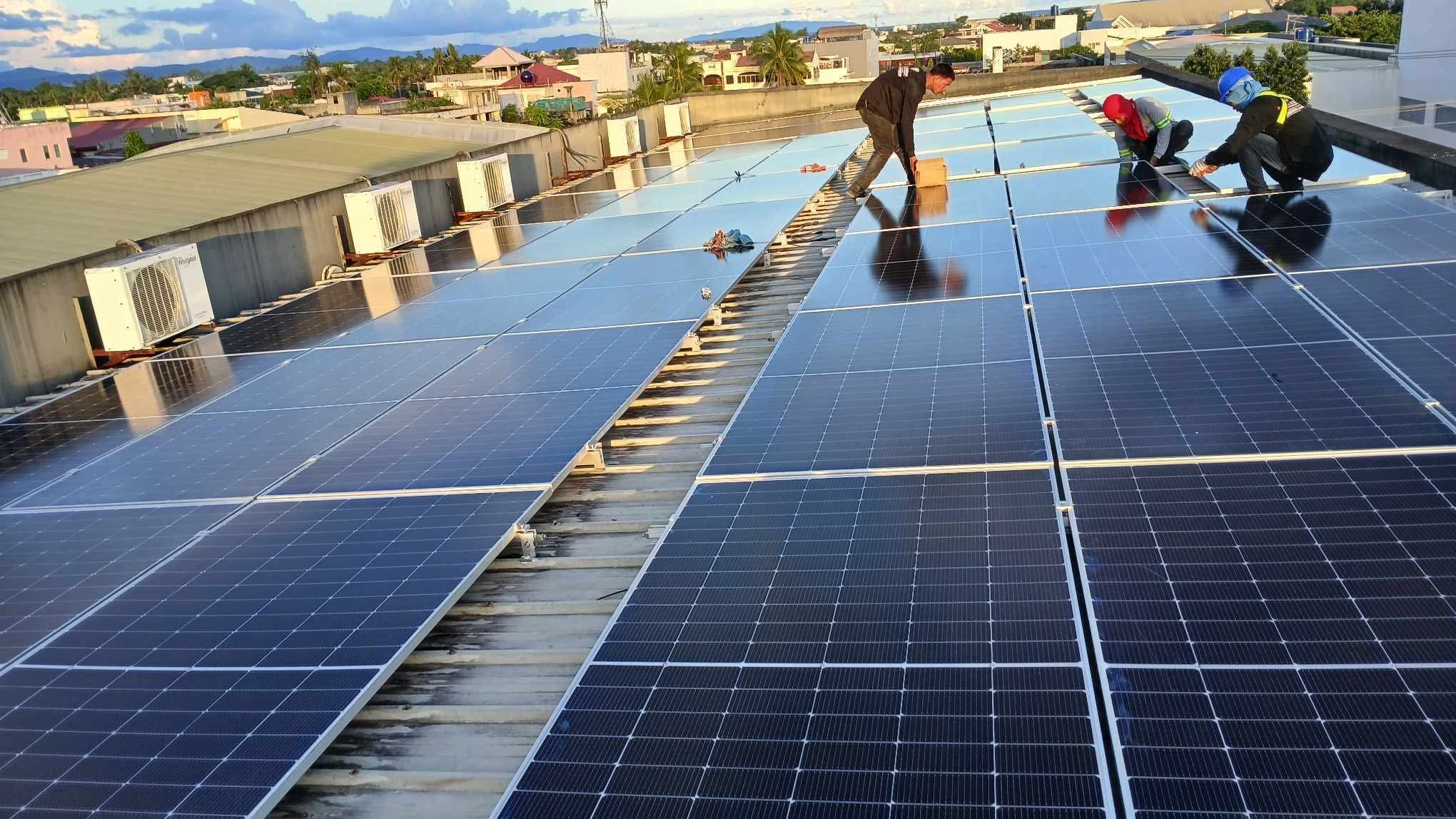 Industrial Solar Array — Albay
